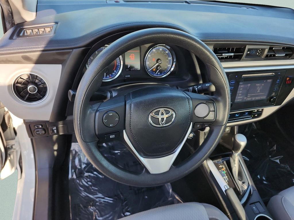 Used 2019 Toyota Corolla LE image 34