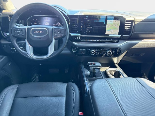 Used 2025 GMC Sierra 1500 SLT w/ SLT Premium Plus Package AWD/4WD image 15