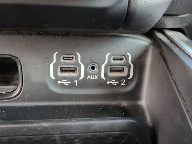 Used 2022 RAM 1500 Big Horn AWD/4WD image 30
