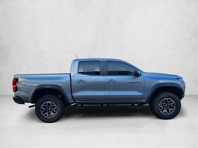 Used 2024 Chevrolet Colorado ZR2 w/ ZR2 Convenience Package III AWD/4WD image 4