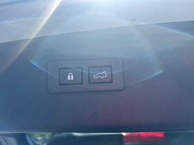 Used 2025 Subaru Outback Onyx Edition AWD/4WD image 11