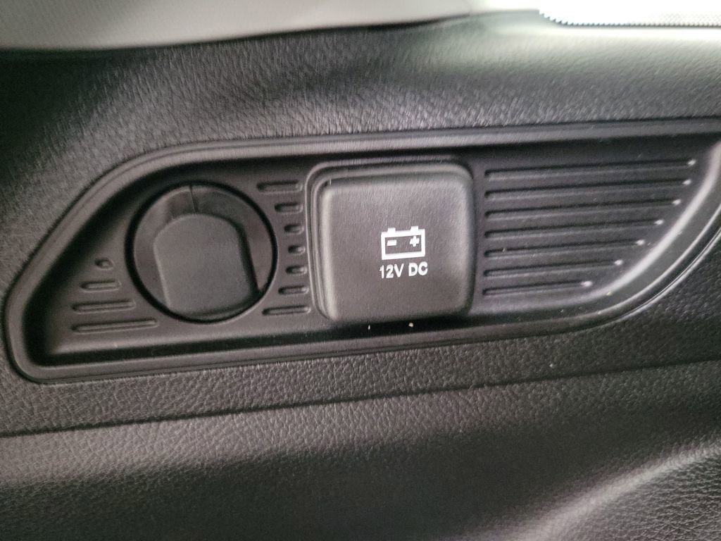 Used 2024 Jeep Grand Cherokee Laredo X image 19