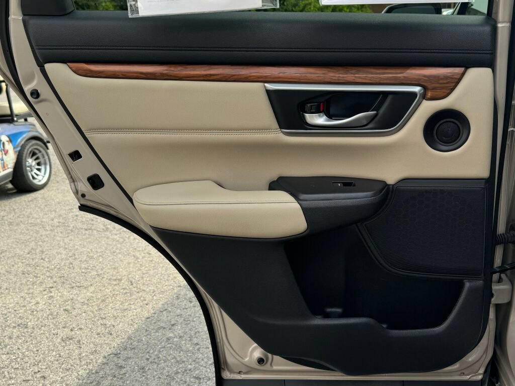 Used 2019 Honda CR-V EX-L image 16