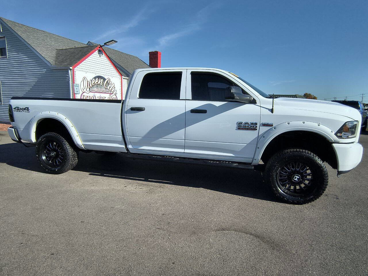Used 2018 RAM 2500 Tradesman w/ Protection Group image 5