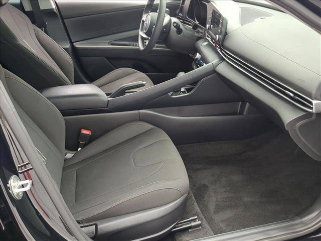 Used 2022 Hyundai Elantra SEL FWD image 17