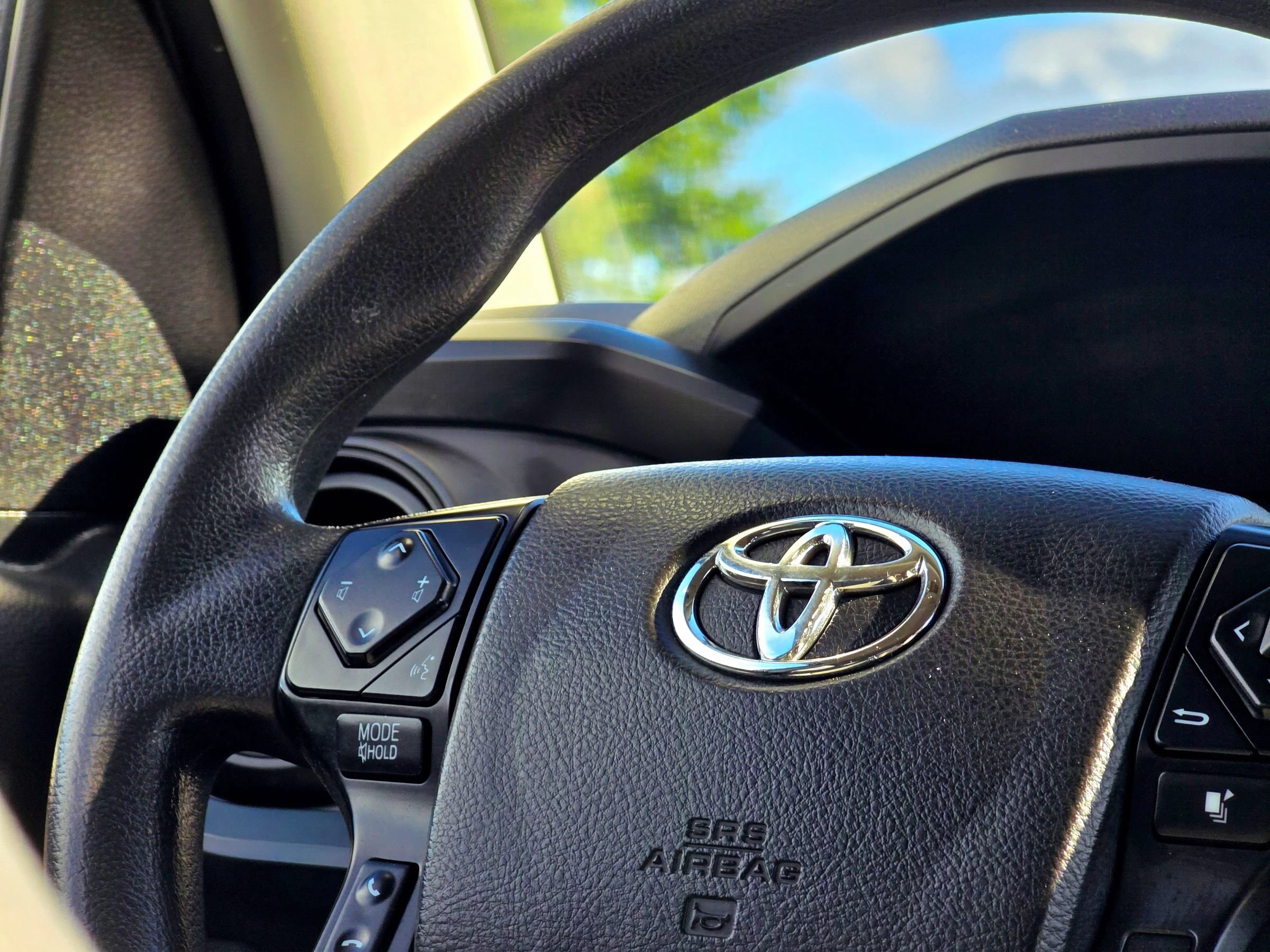 Used 2023 Toyota Tacoma SR AWD/4WD image 21