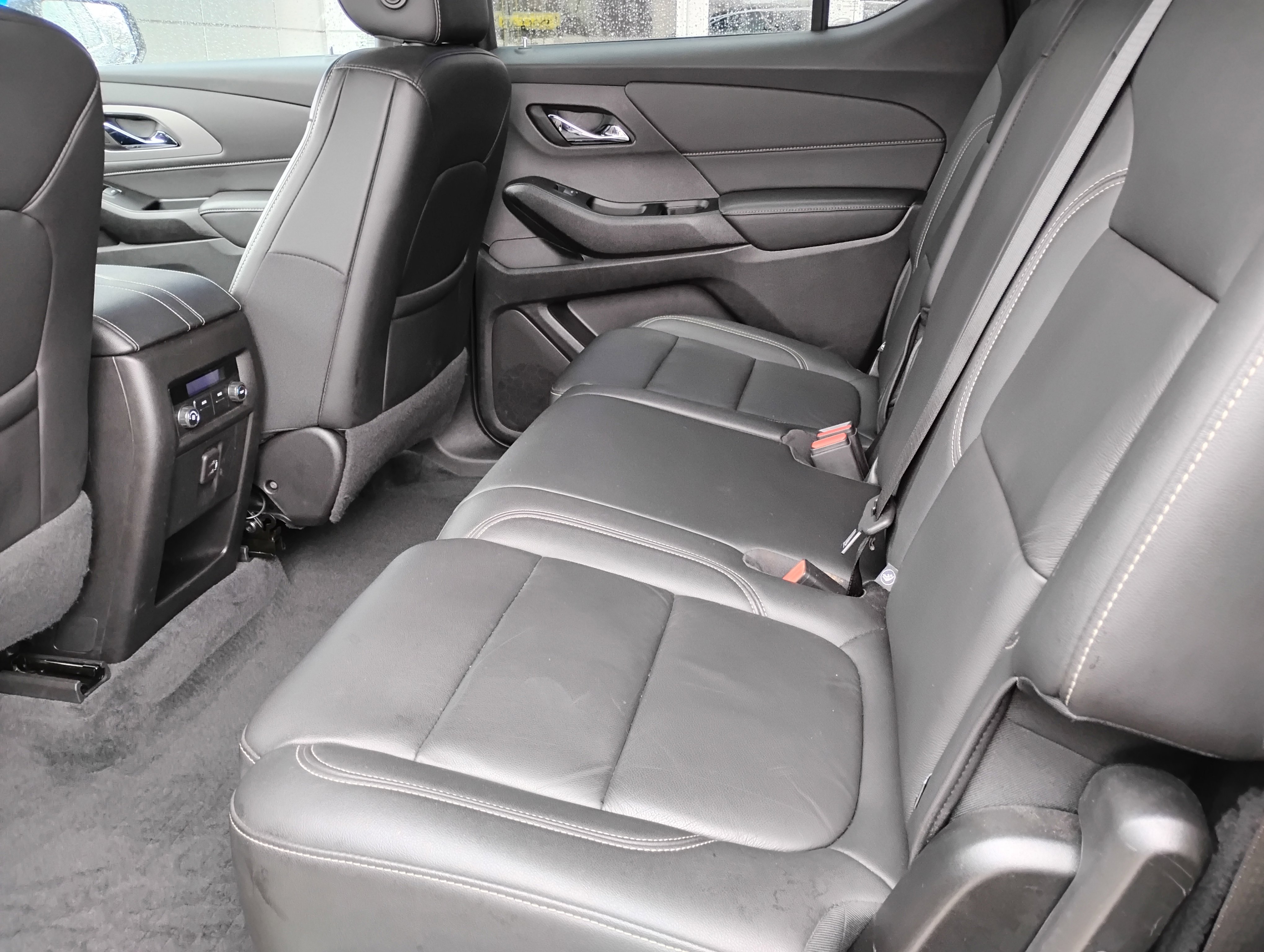 Used 2023 Chevrolet Traverse LT w/ LPO, Floor Liner Package AWD/4WD image 17