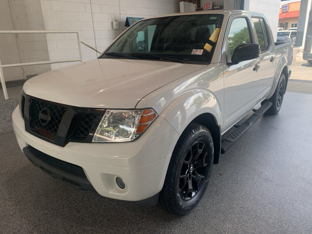 Used 2020 Nissan Frontier SV w/ Midnight Edition Floor Mats RWD image 4