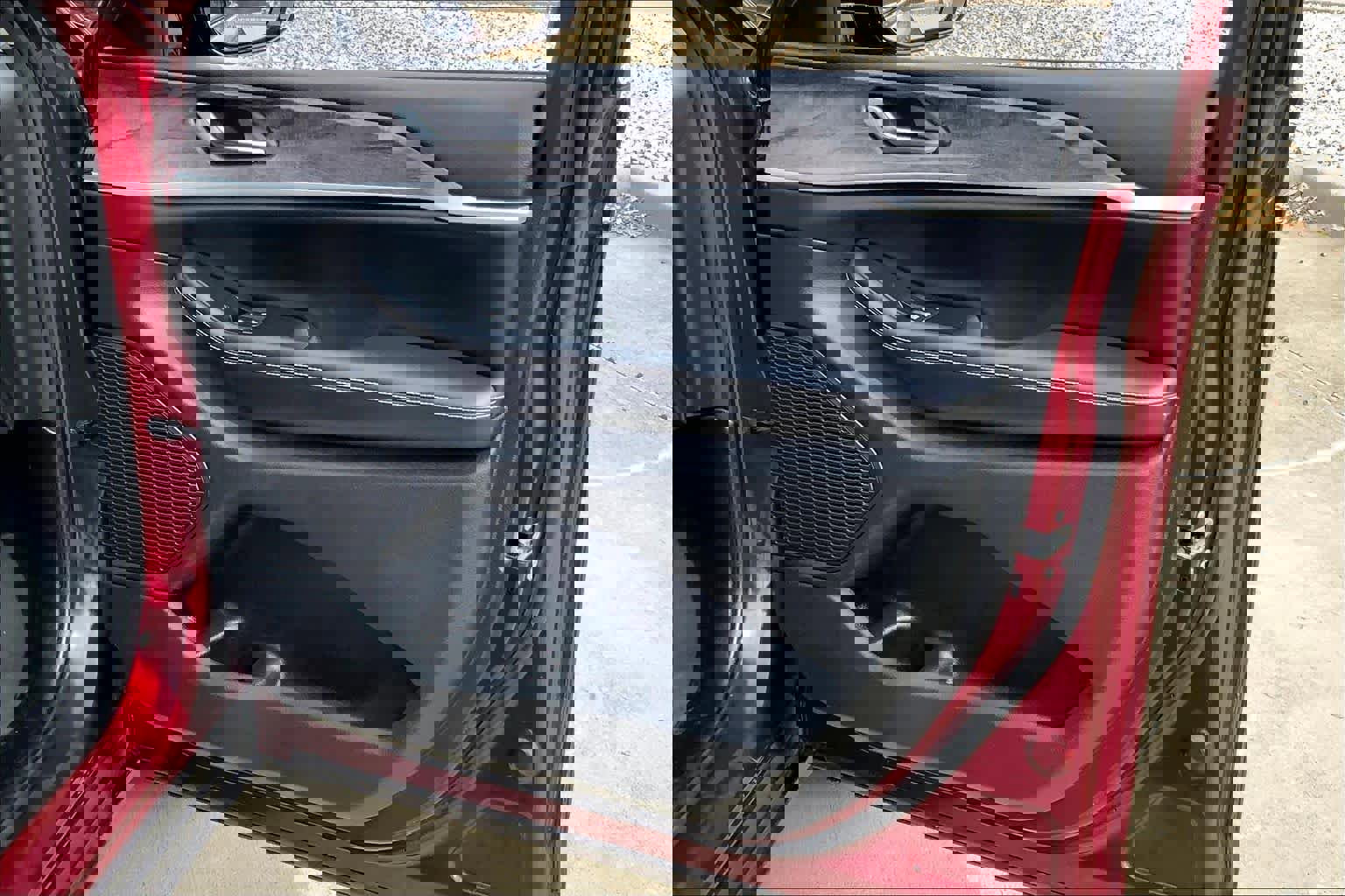 Used 2024 Jeep Grand Cherokee Limited image 23