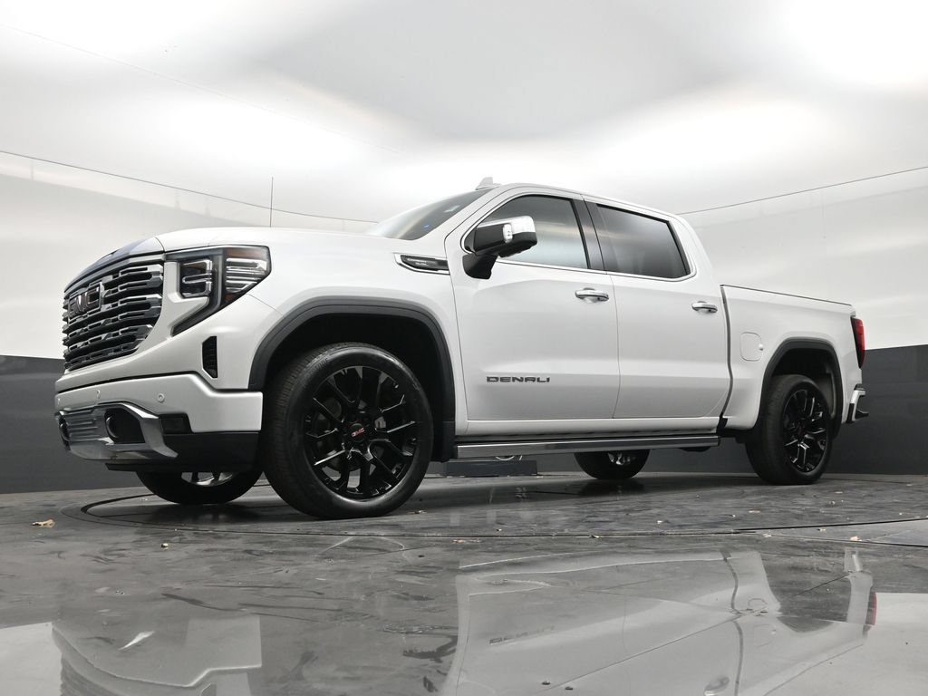 Used 2023 GMC Sierra 1500 Denali w/ Denali Carbonpro Edition AWD/4WD image 20