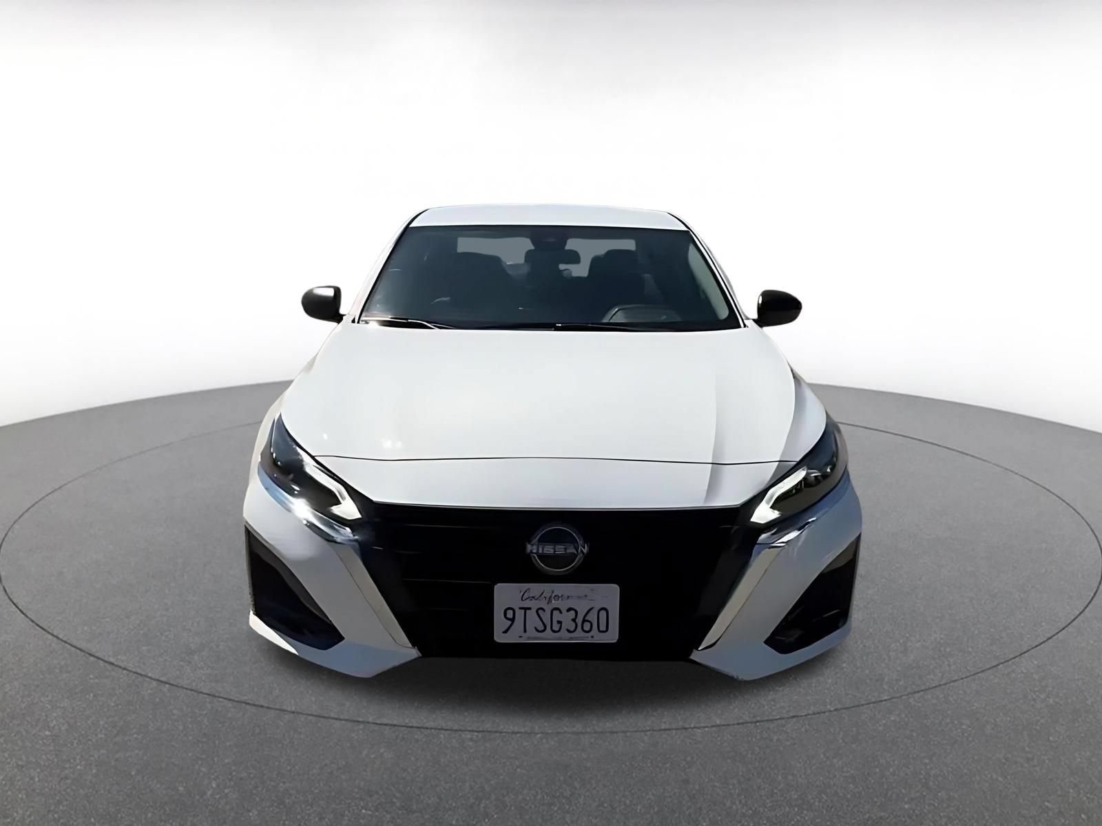 Used 2025 Nissan Altima 2.5 SV FWD image 4