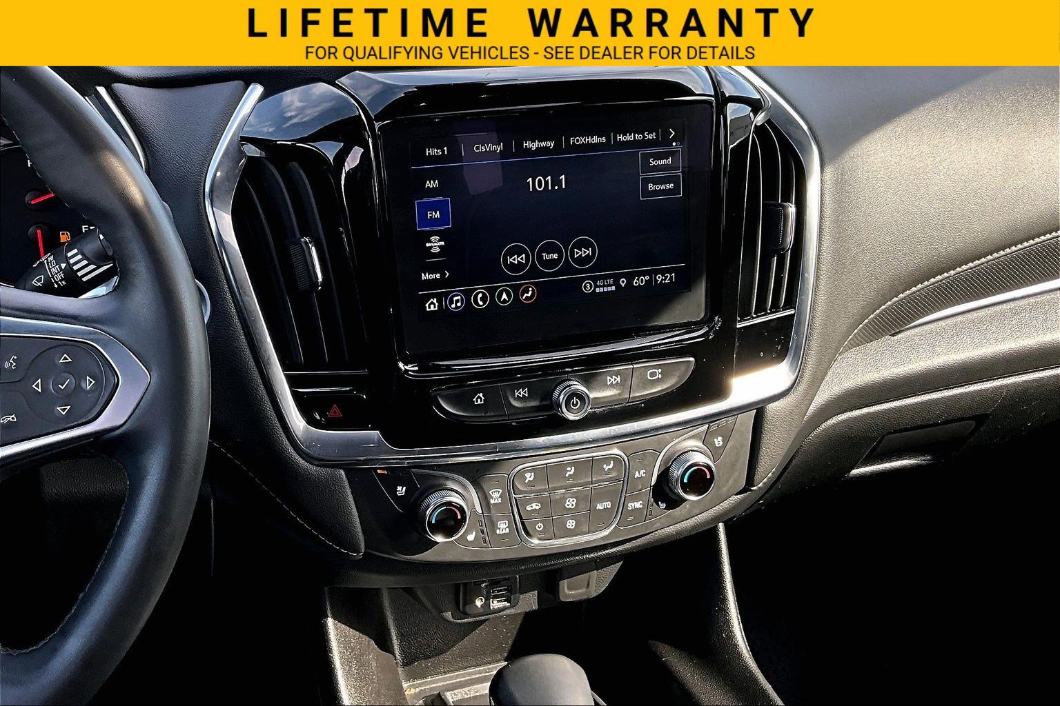 Used 2023 Chevrolet Traverse Premier w/ Redline Edition AWD/4WD image 6