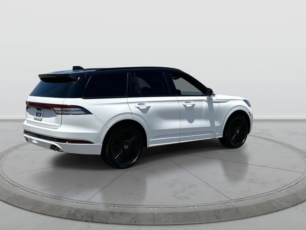 Used 2025 Lincoln Aviator Black Label w/ Black Label Special Edition AWD/4WD image 8