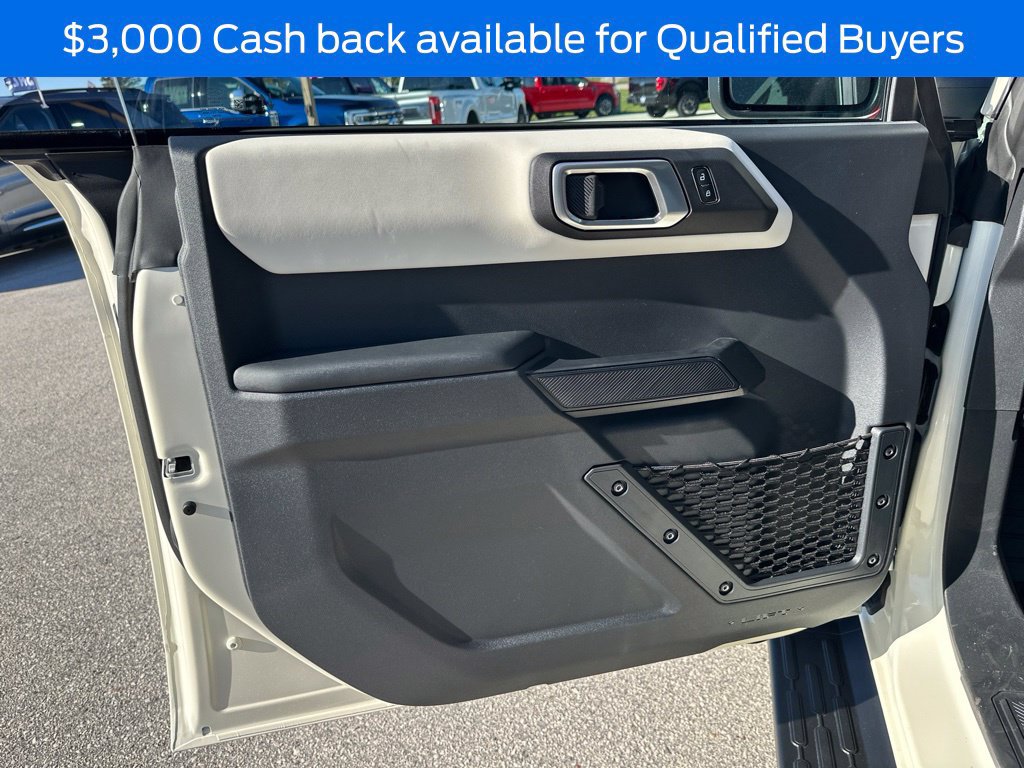 New 2026 Ford Bronco Outer Banks w/ Sasquatch Package AWD/4WD image 25