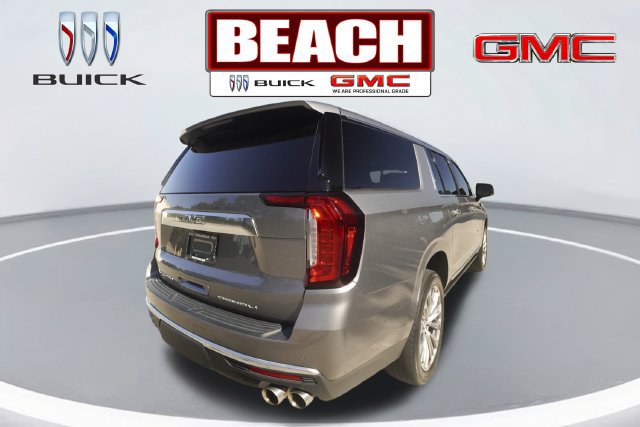 Used 2021 GMC Yukon XL Denali w/ Denali Premium Package AWD/4WD image 3