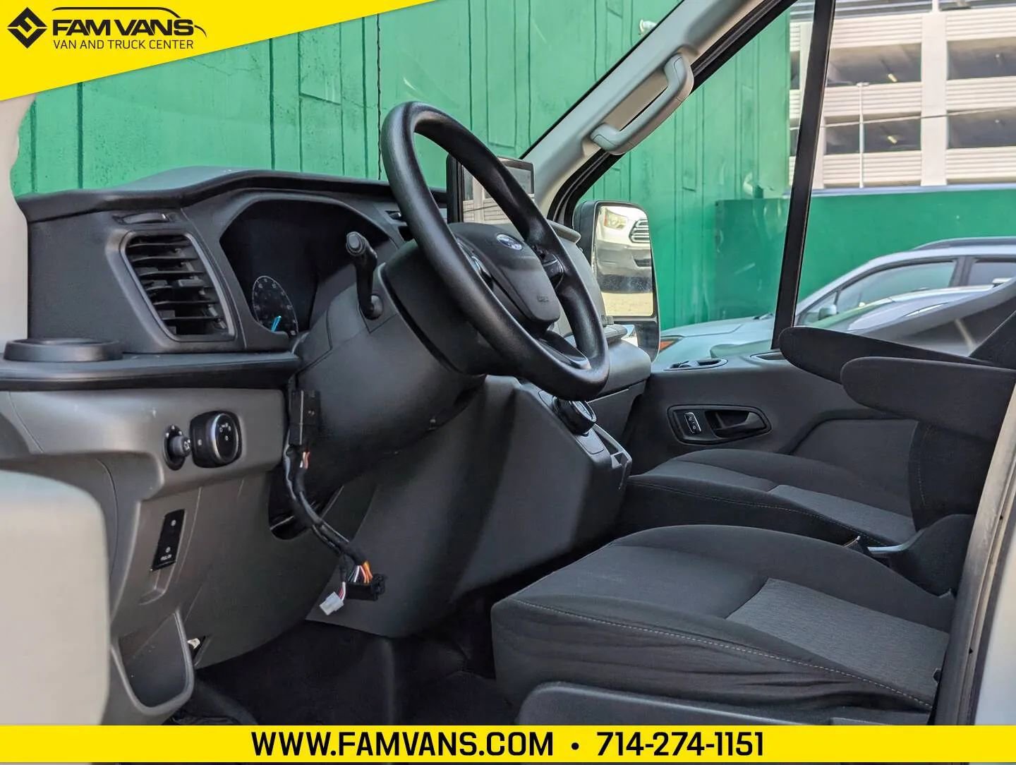Used 2022 Ford E-Transit 148 High Roof Extended RWD image 18