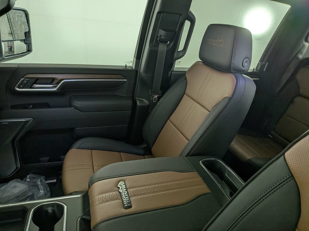 New 2026 Chevrolet Silverado 3500 High Country w/ High Country Premium Package AWD/4WD image 25