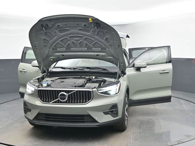 Used 2023 Volvo XC40 B5 Plus w/ Protection Package Premier image 51