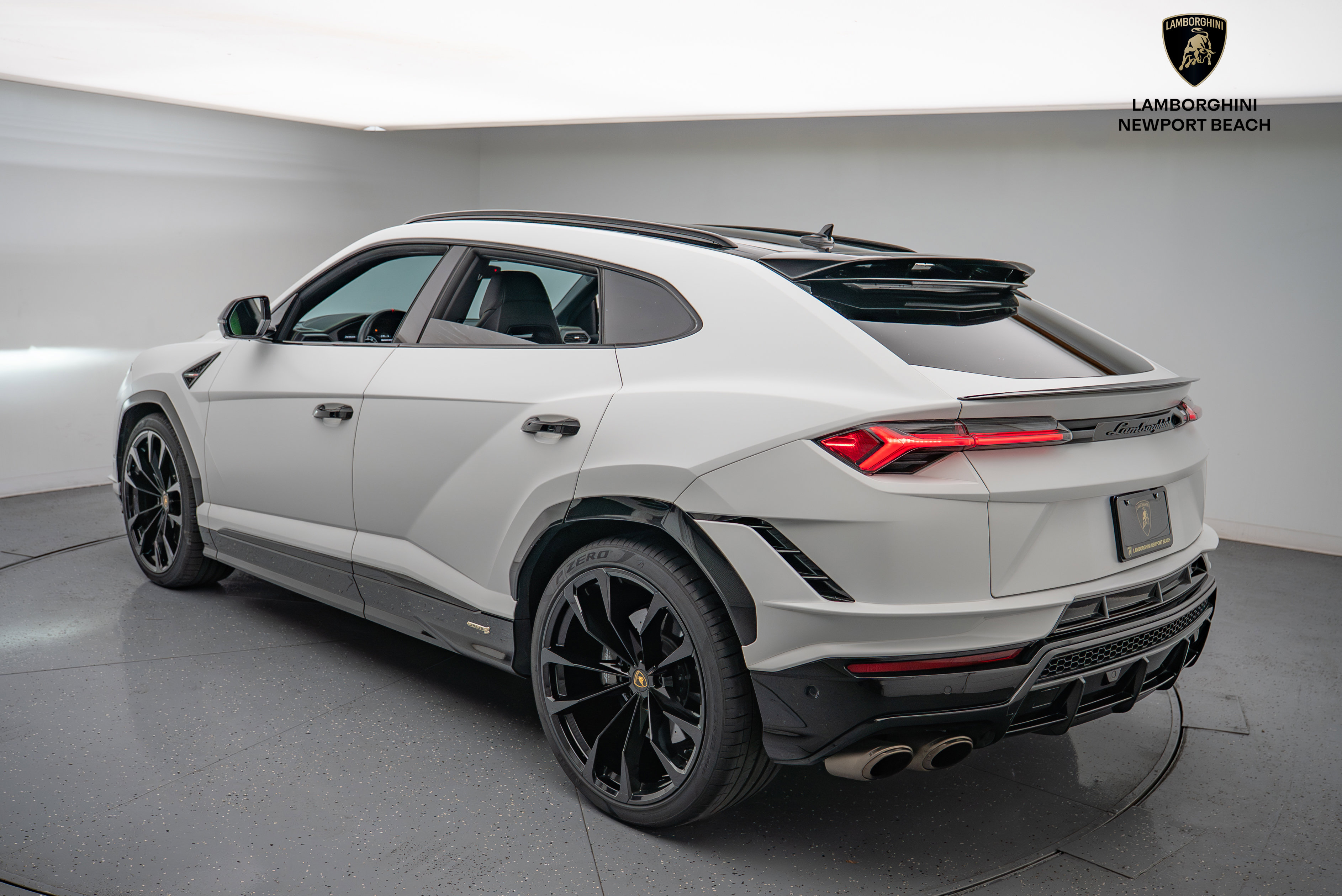 Used 2024 Lamborghini Urus S image 14