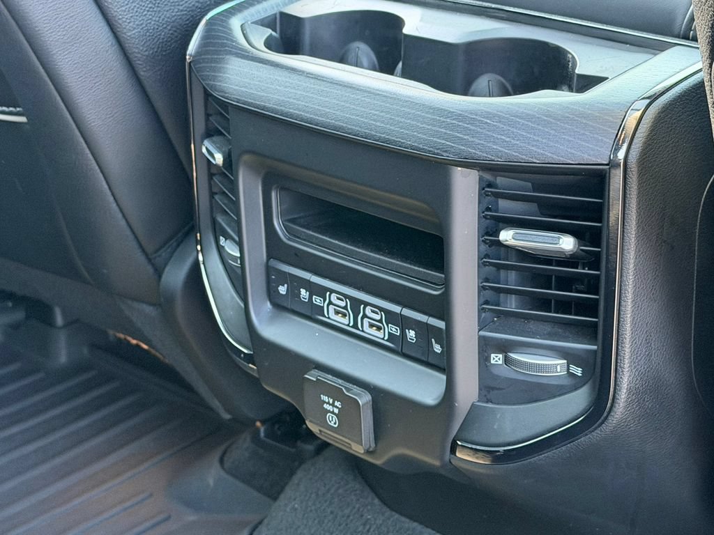 Used 2024 RAM 1500 Limited AWD/4WD image 15