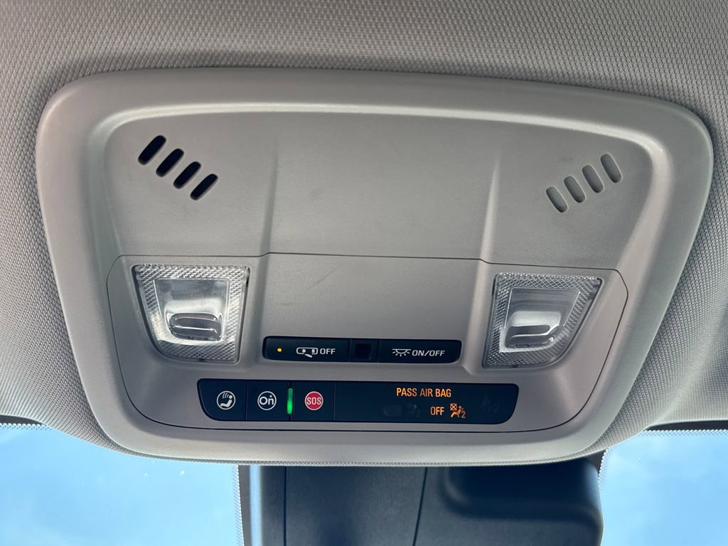 Used 2025 Chevrolet Malibu LT image 35