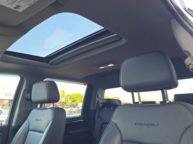 Used 2024 GMC Sierra 2500 Denali w/ Denali Reserve Package AWD/4WD image 12