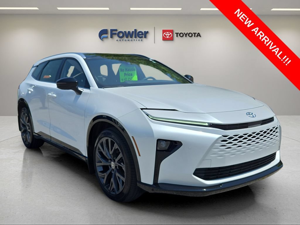 Used 2025 Toyota Crown Signia w/ Advanced Technology Package AWD/4WD image 1