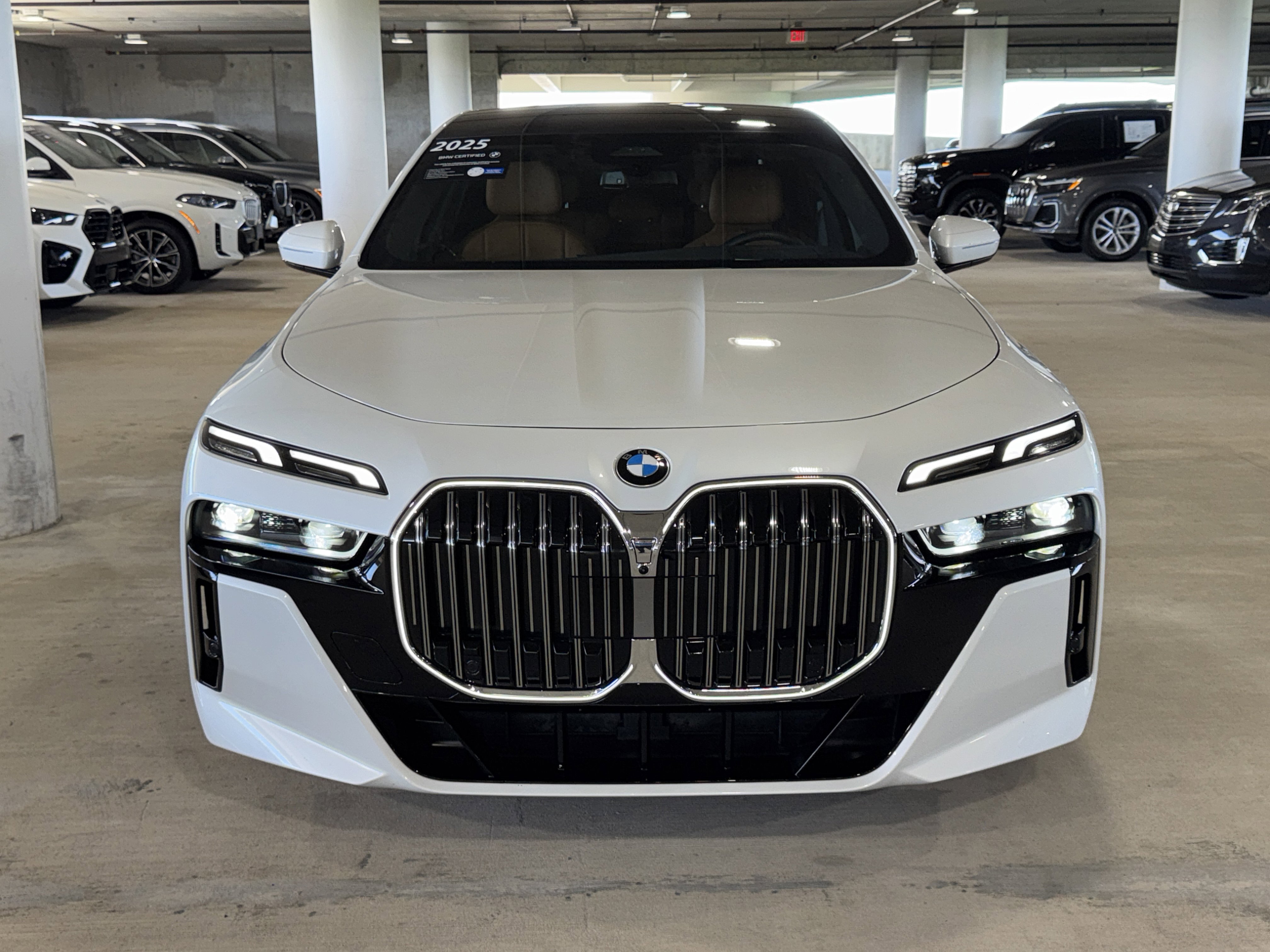 Used 2025 BMW 740i xDrive AWD/4WD image 3