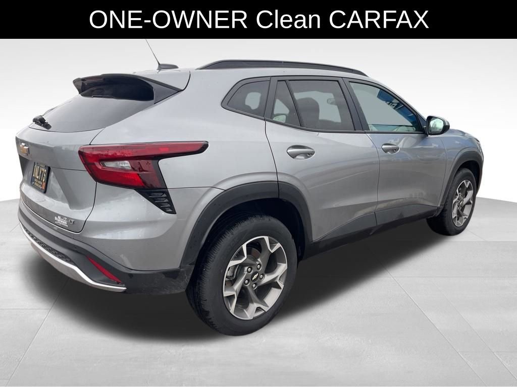 Used 2025 Chevrolet Trax LT w/ Driver Confidence Package FWD image 7