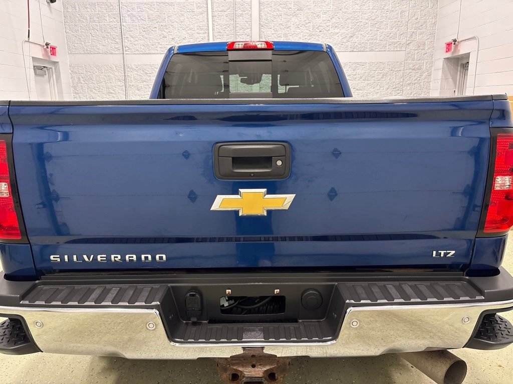 Used 2017 Chevrolet Silverado 2500 LTZ w/ Duramax Plus Package AWD/4WD image 5
