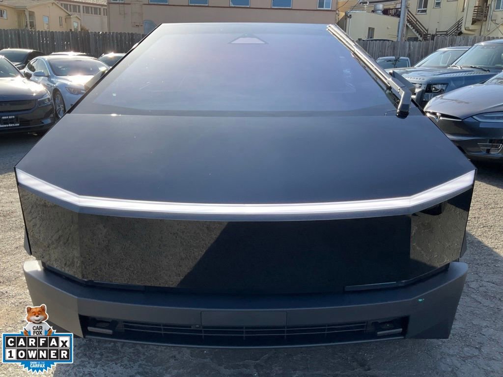 Used 2024 Tesla Cybertruck AWD Crew Cab image 2