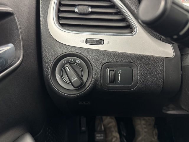 Used 2016 Dodge Journey SXT w/ Comfort/Convenience Group image 39