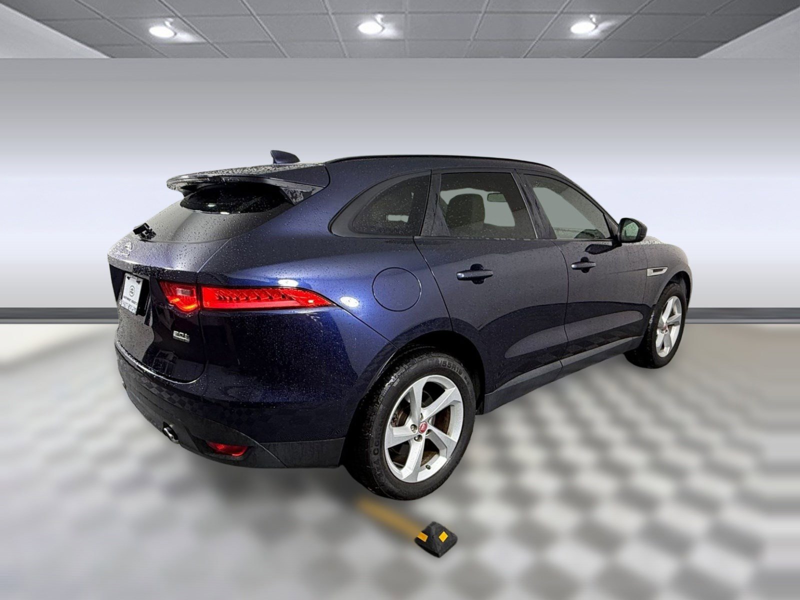 Used 2018 Jaguar F-PACE Premium AWD/4WD image 9
