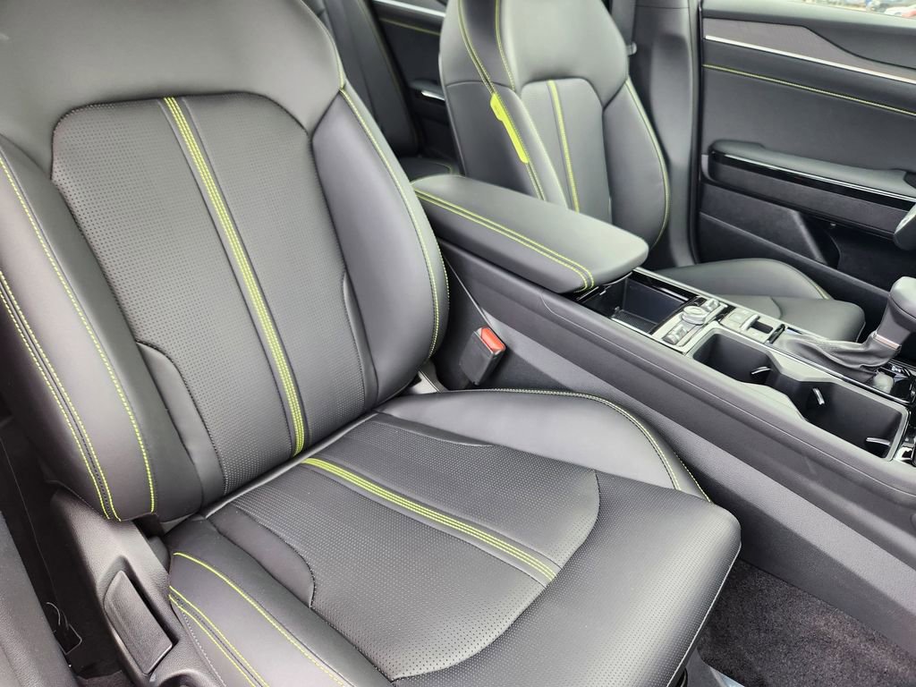 New 2025 Kia K5 GT image 13