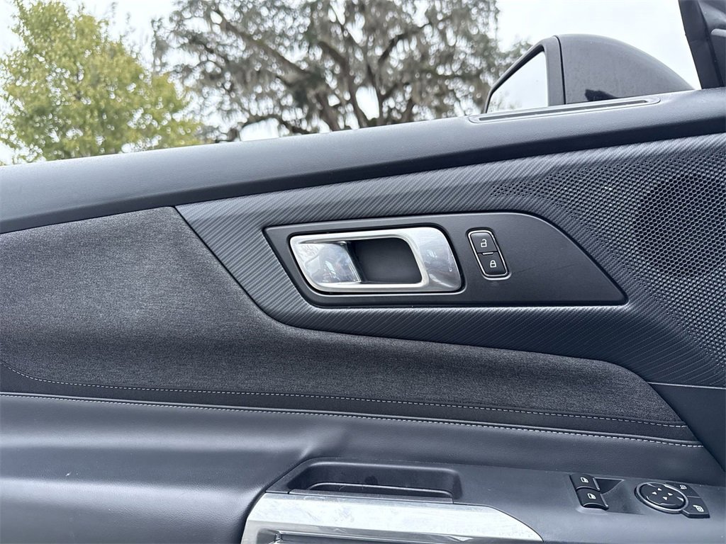 Used 2024 Ford Mustang Coupe image 13