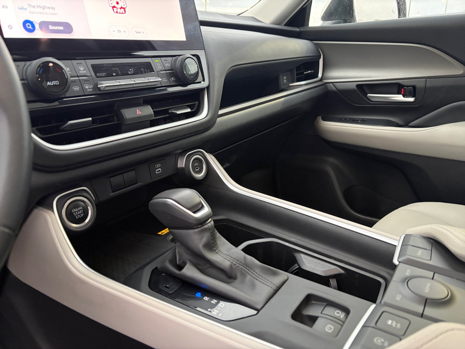 Used 2024 Toyota Grand Highlander FWD image 22