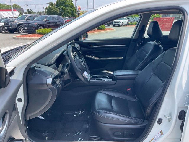 Used 2024 Nissan Altima 2.5 SL AWD/4WD image 12