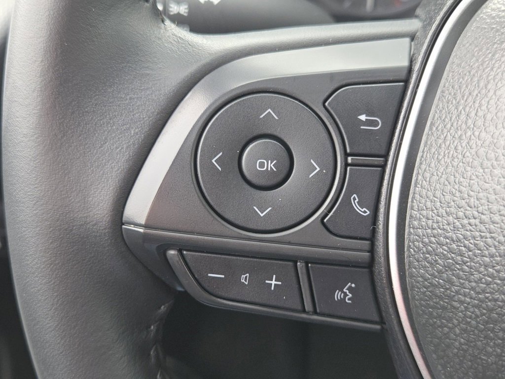 Used 2025 Toyota Corolla SE image 15