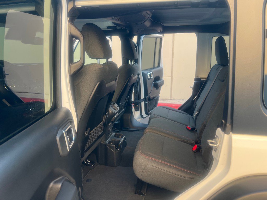 Used 2025 Jeep Wrangler Unlimited Rubicon image 15