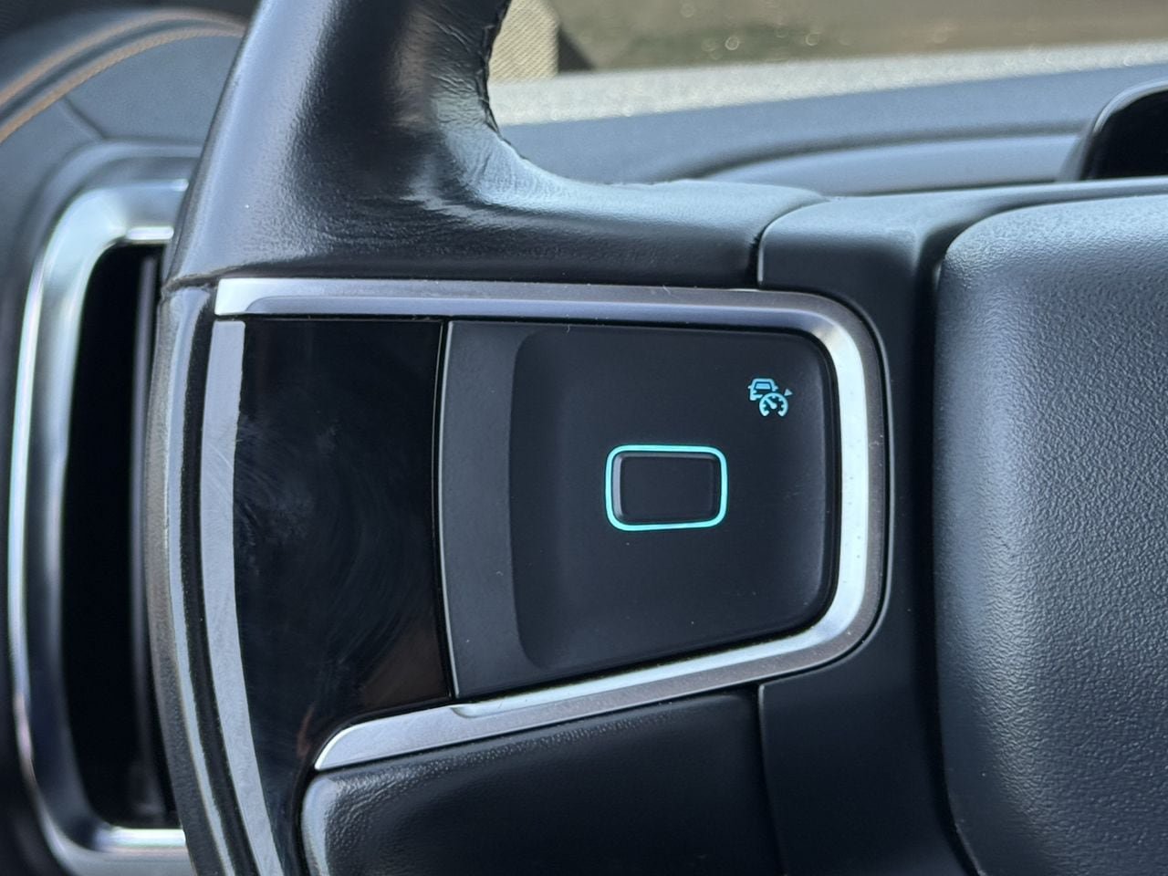 Used 2025 Ford Expedition Tremor AWD/4WD image 12