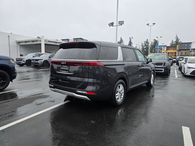 Certified 2022 Kia Carnival LX image 6