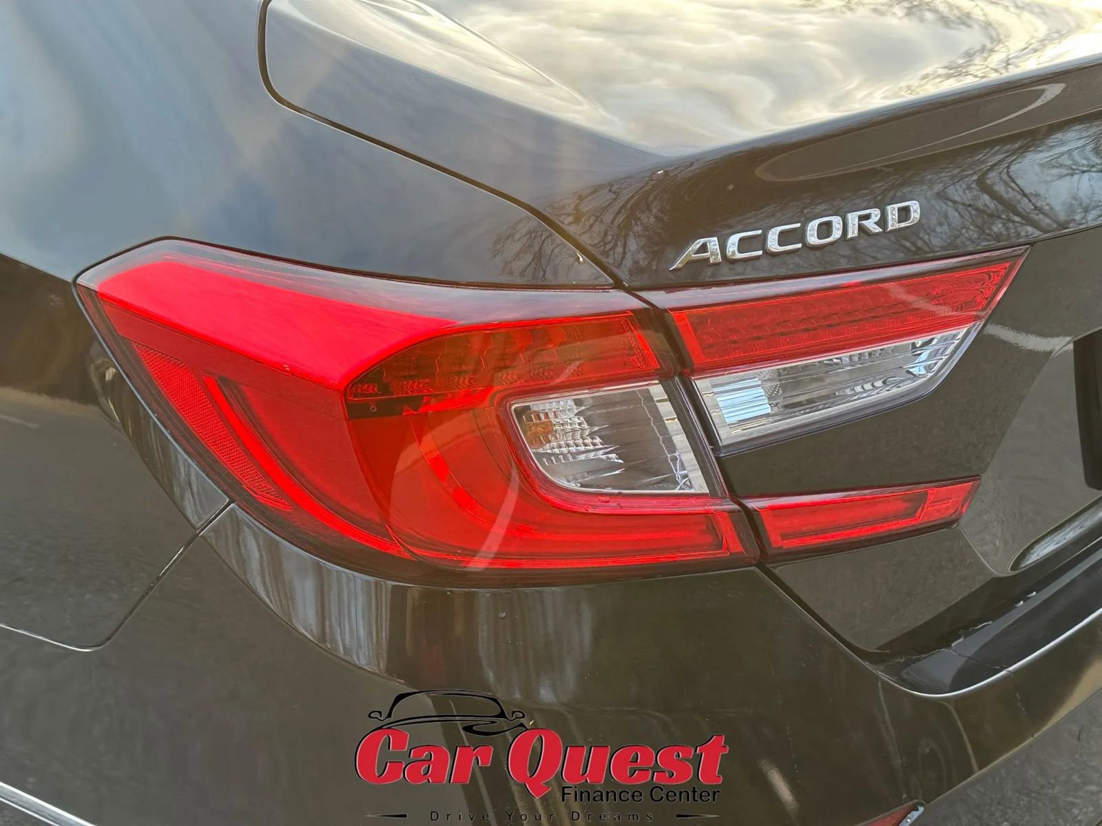 Used 2018 Honda Accord Touring image 39