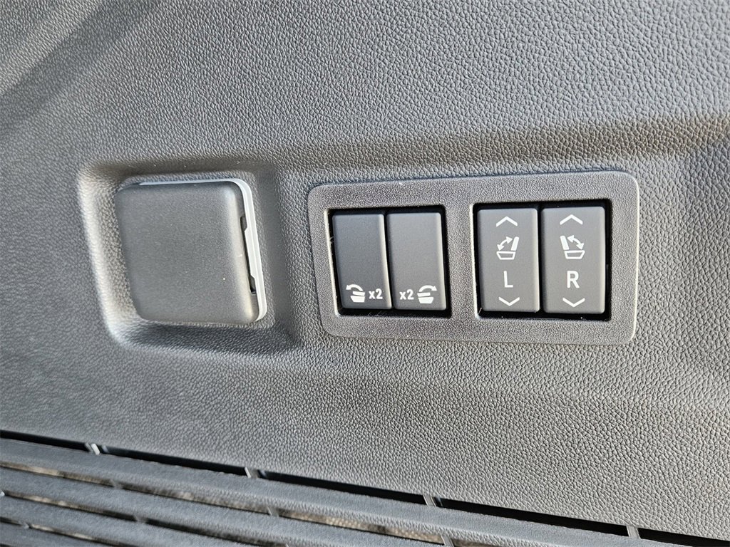 New 2026 Chevrolet Tahoe High Country image 12