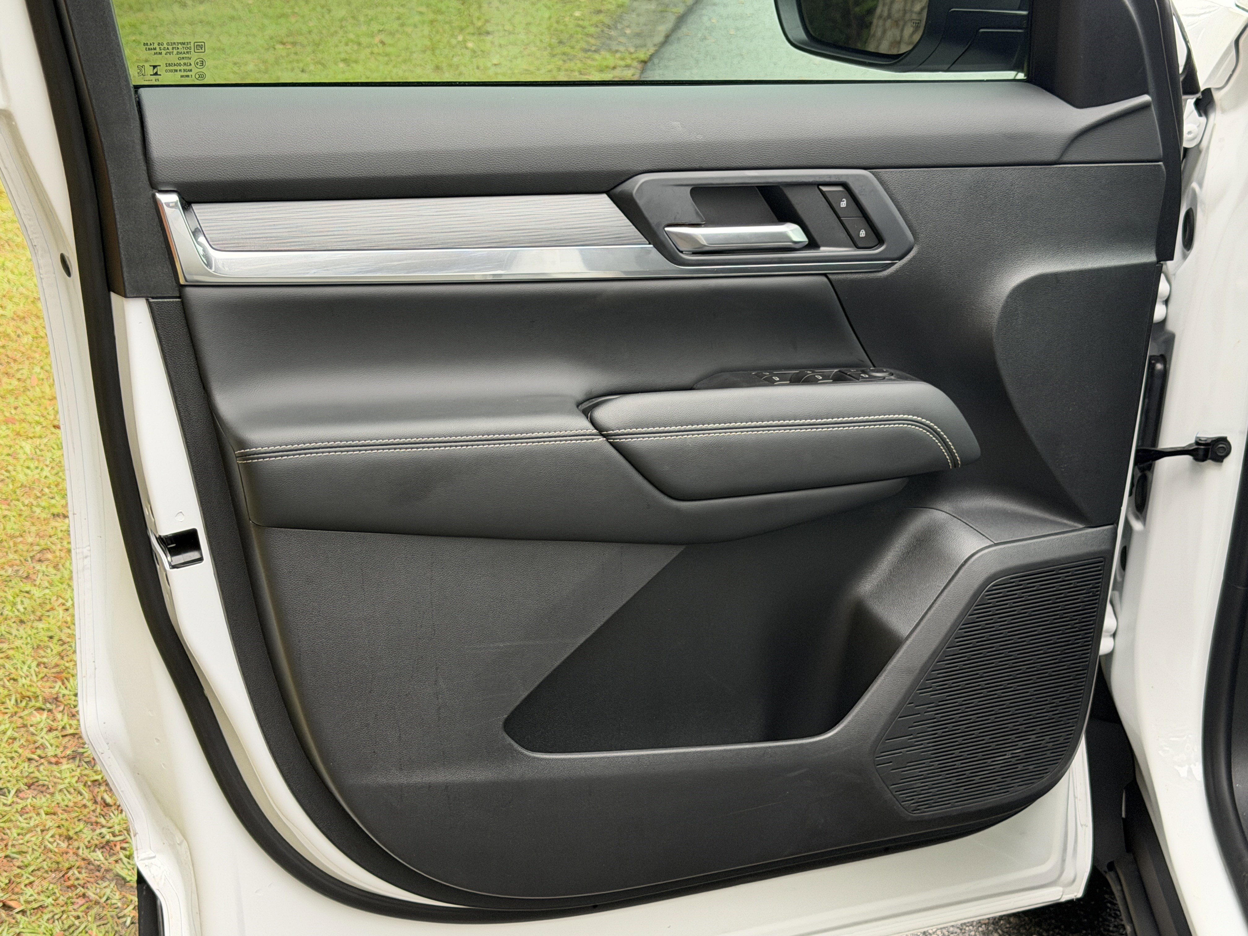 Used 2026 GMC Terrain Elevation w/ Technology Package II FWD image 12
