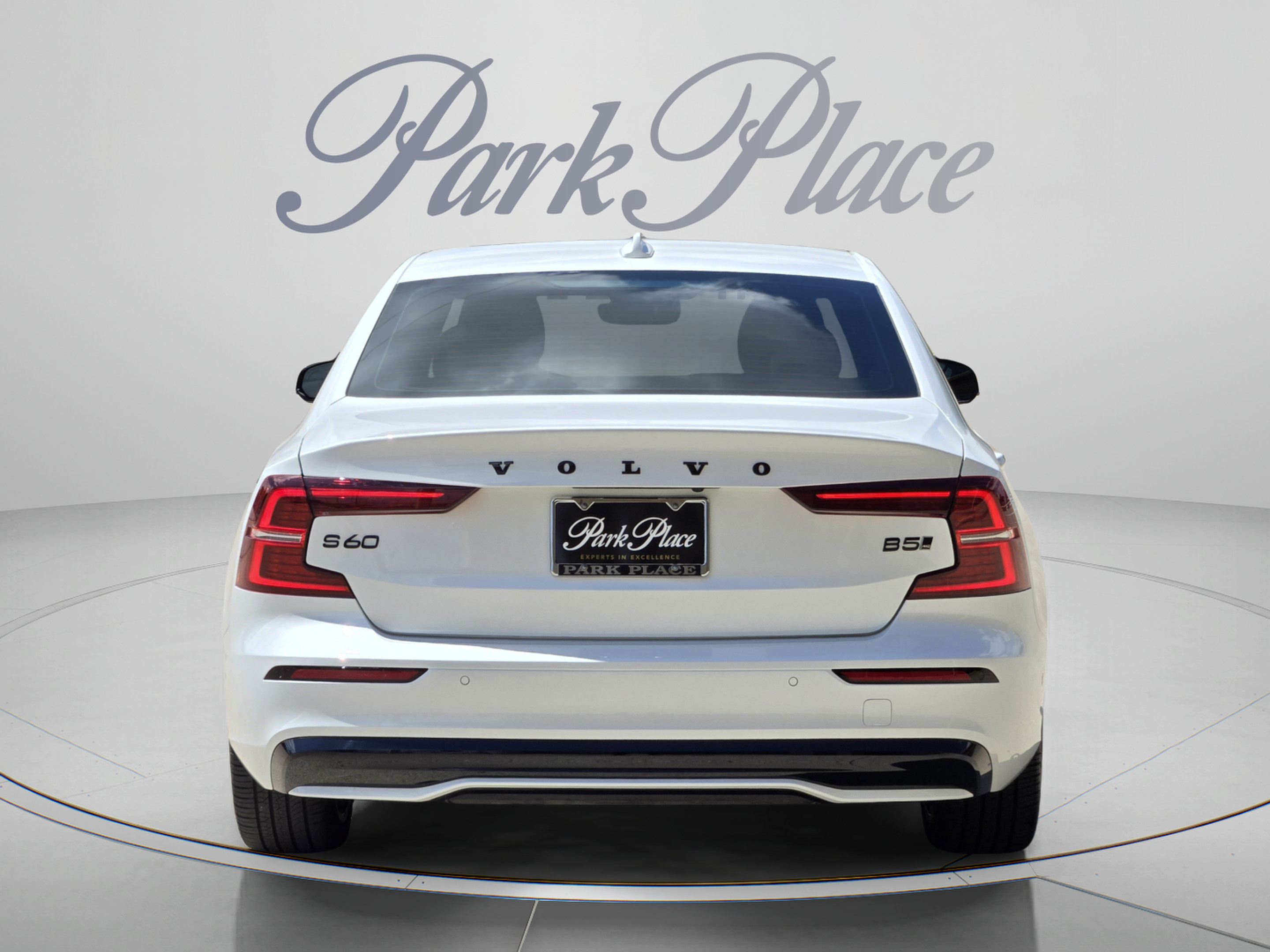 Certified 2023 Volvo S60 B5 Plus w/ Climate Package AWD/4WD image 4
