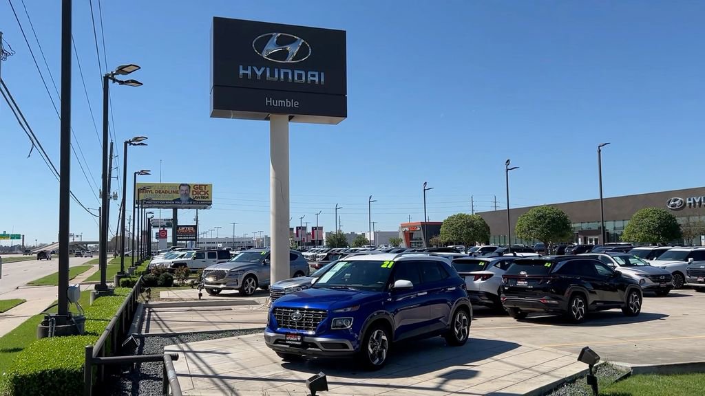 Certified 2021 Hyundai Venue SEL image 41