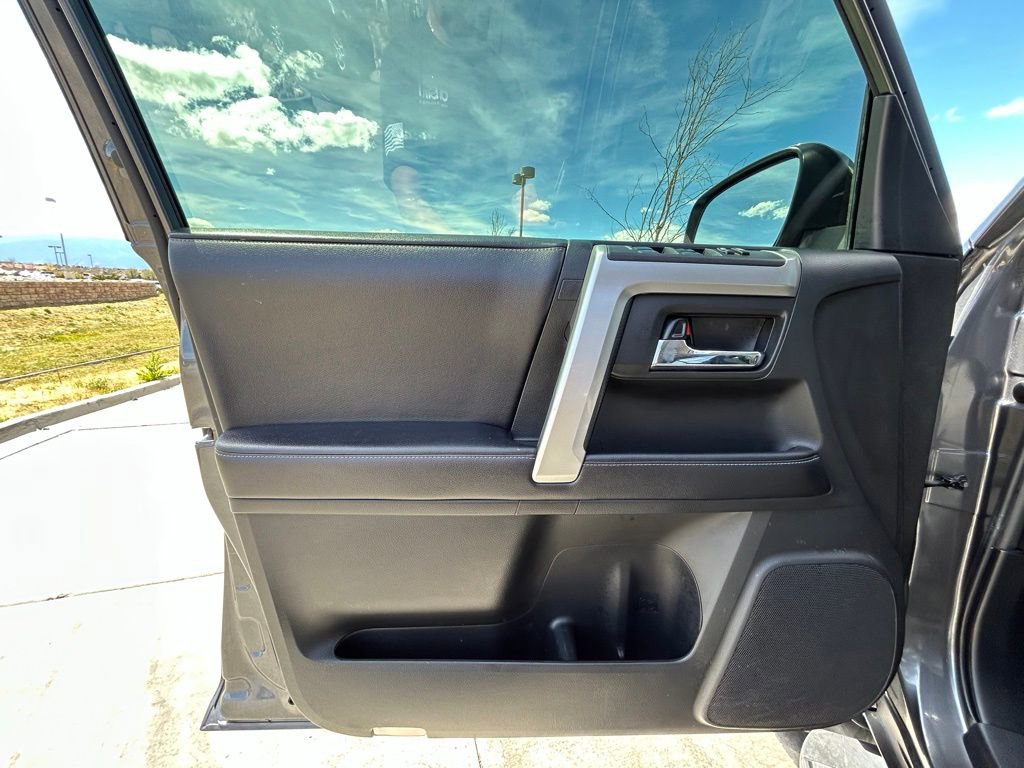 Used 2017 Toyota 4Runner SR5 image 10
