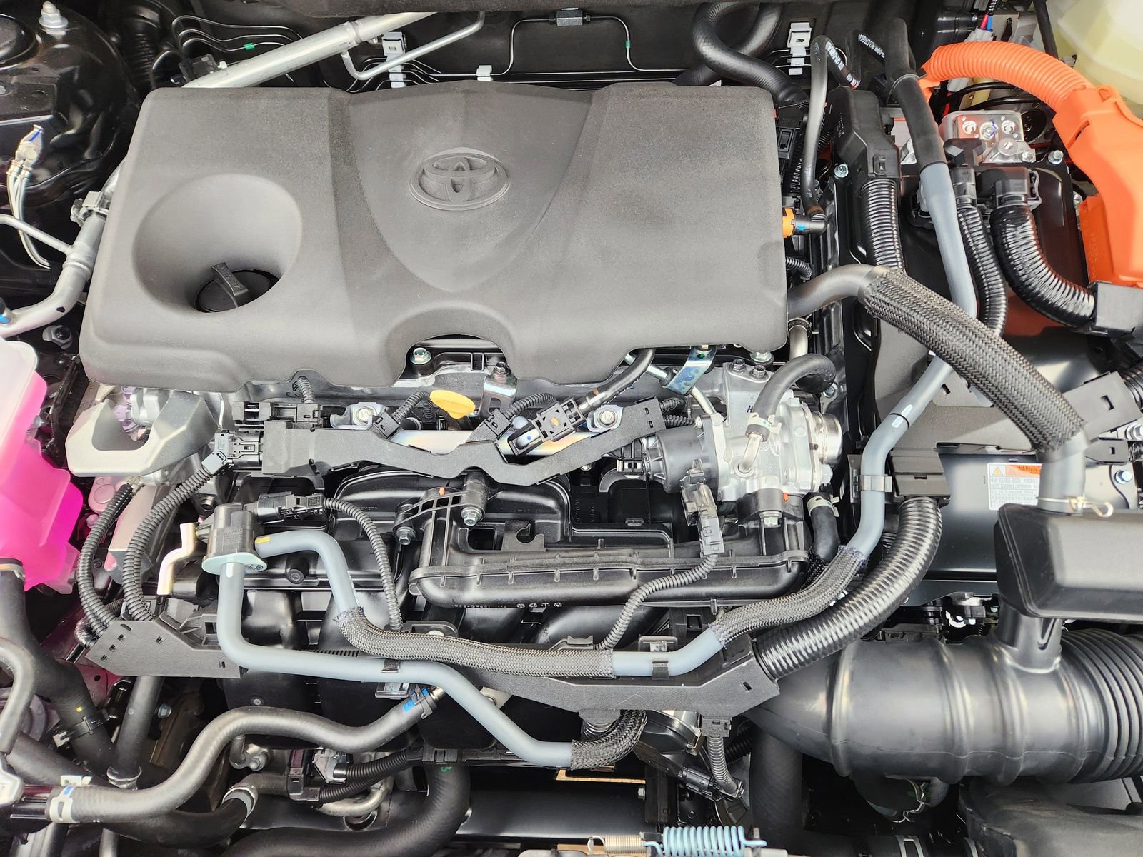 New 2025 Toyota RAV4 LE image 27