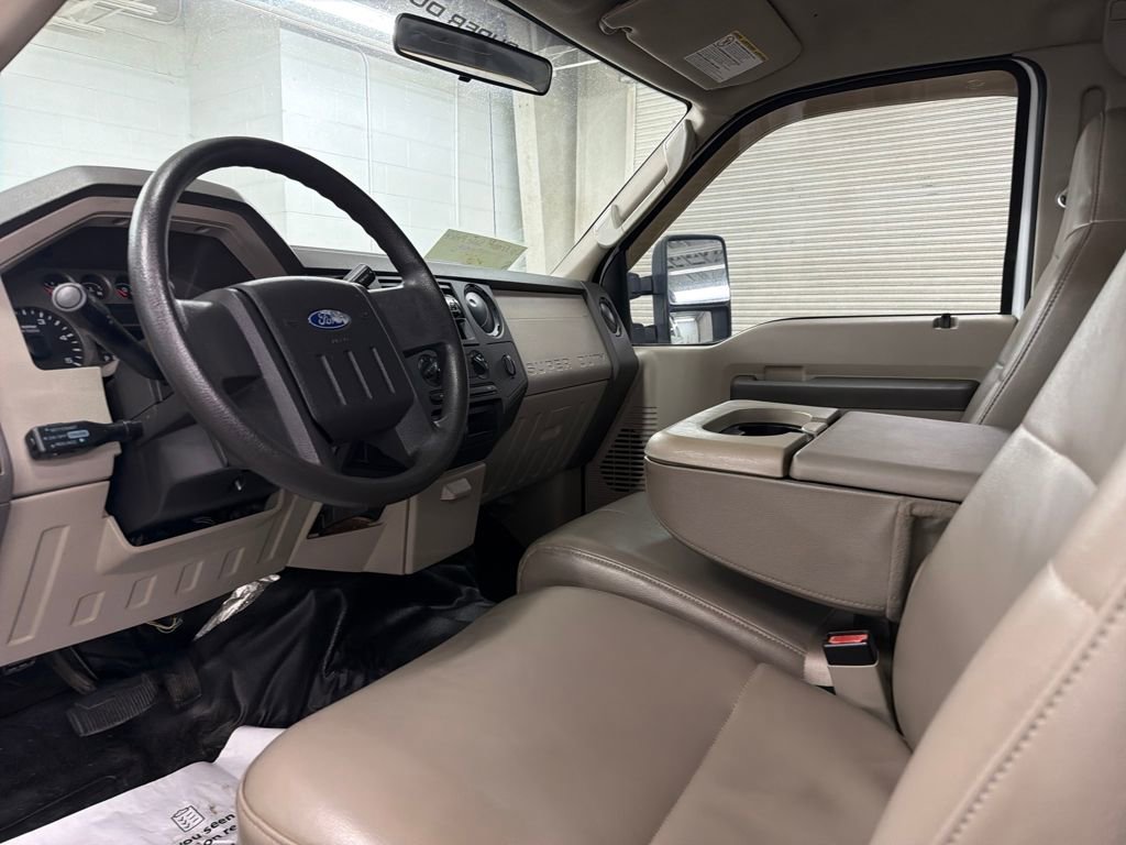 Used 2008 Ford F350 XL image 4