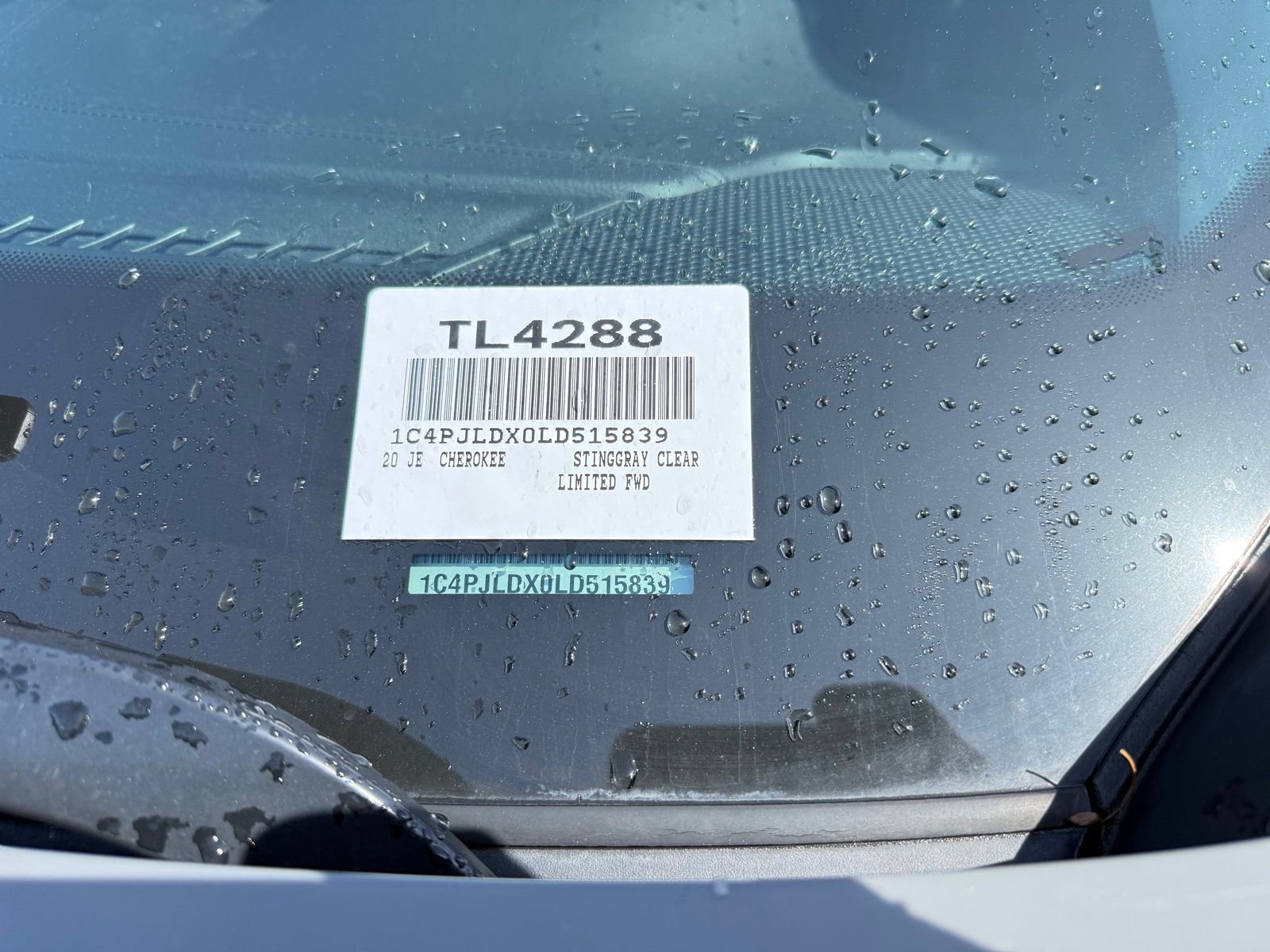 Used 2020 Jeep Cherokee Limited w/ Technology Group image 9